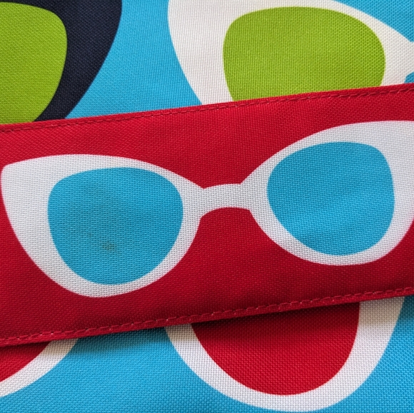 Estee Lauder Sunglasses Tote - Picture 2 of 3